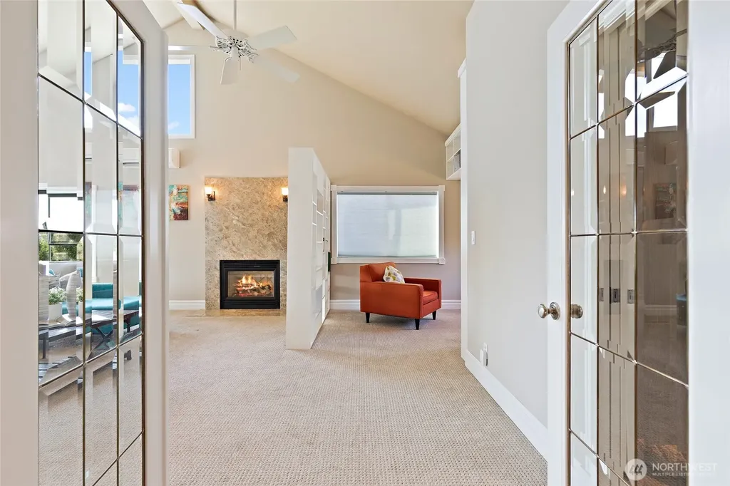 6222 37th Avenue NE Seattle WA 98115
