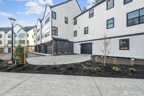 728 Newport Way NW Issaquah WA 98027
