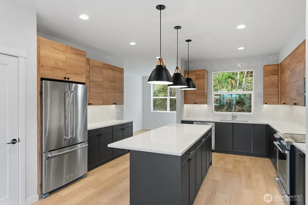720 Newport Way NW Issaquah WA 98027