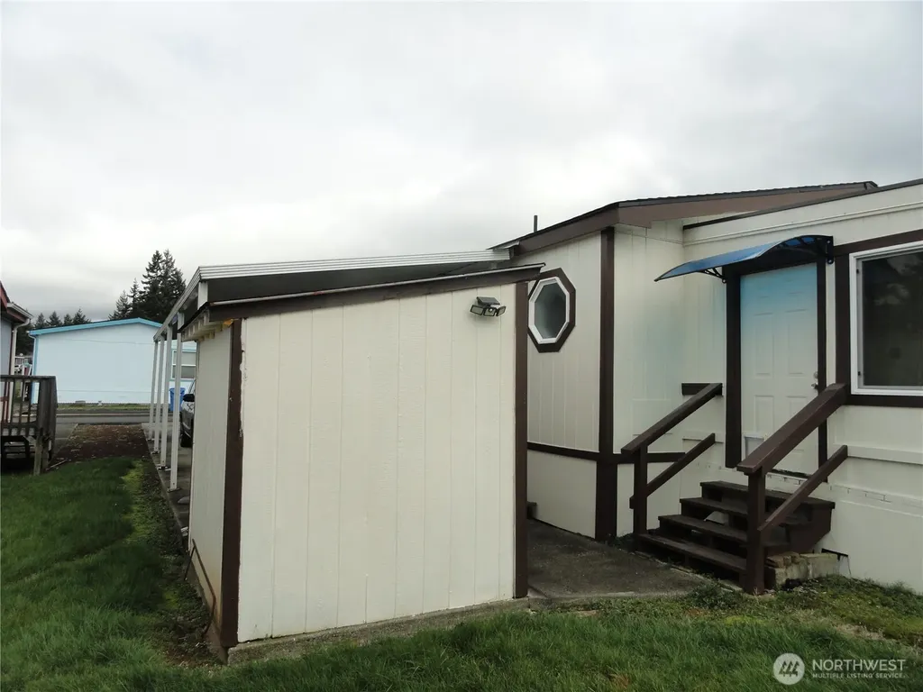 222 Maple Avenue NW Napavine WA 98565