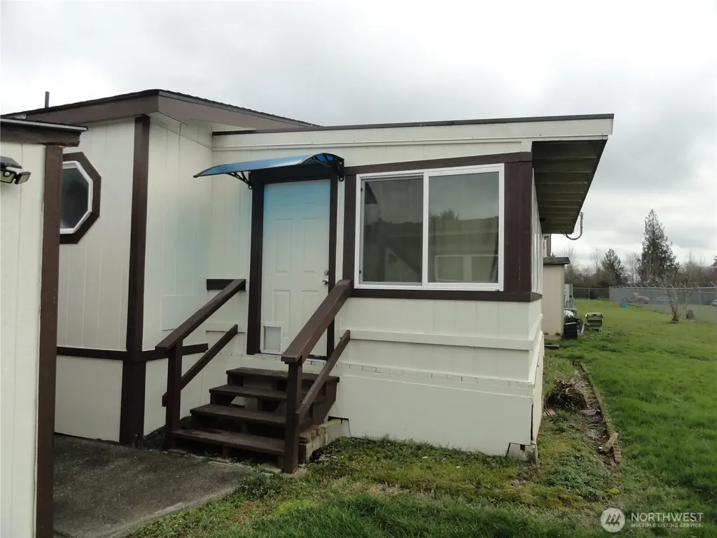 222 Maple Avenue NW Napavine WA 98565
