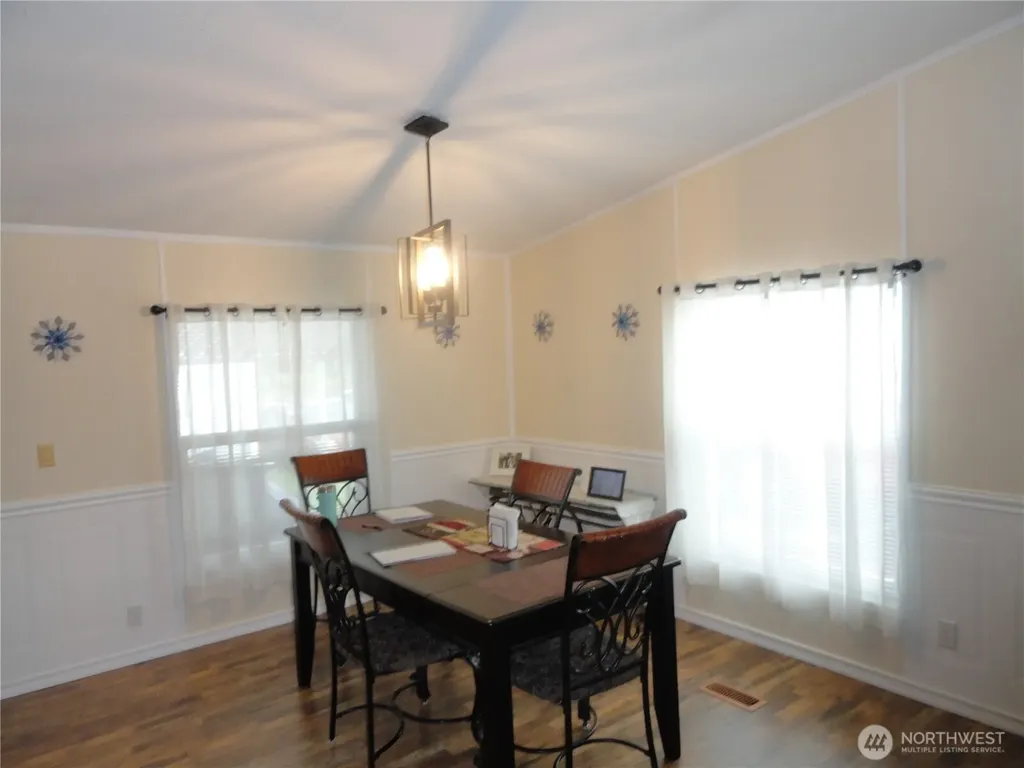 222 Maple Avenue NW Napavine WA 98565