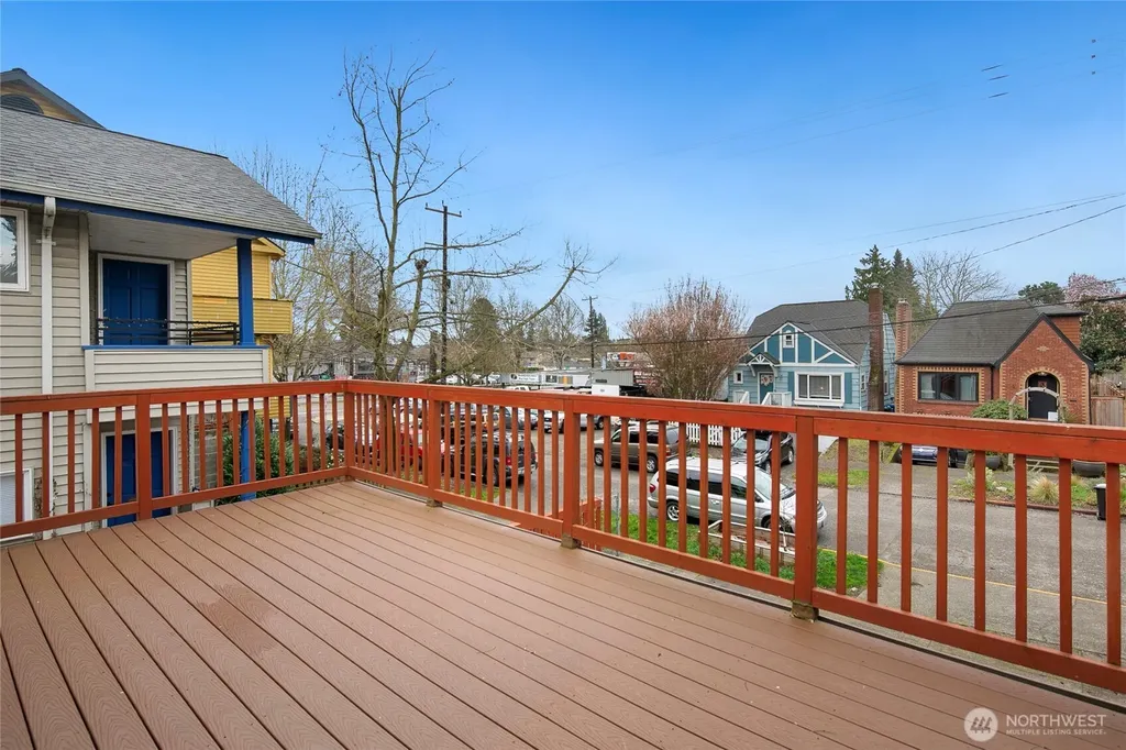 942 N 82nd Street Seattle WA 98103