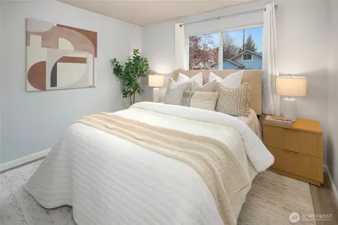 942 N 82nd Street Seattle WA 98103