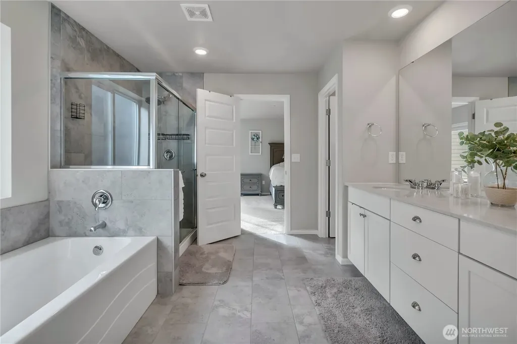 1226 Baker Heights Loop Bremerton WA 98312