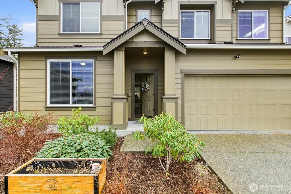 1226 Baker Heights Loop Bremerton WA 98312