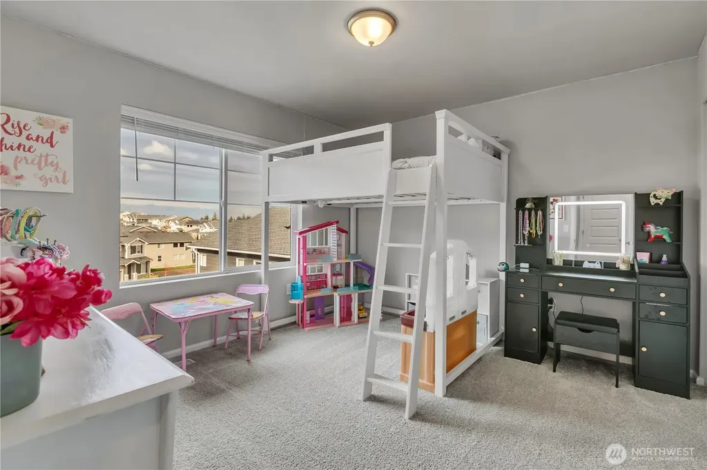 1226 Baker Heights Loop Bremerton WA 98312