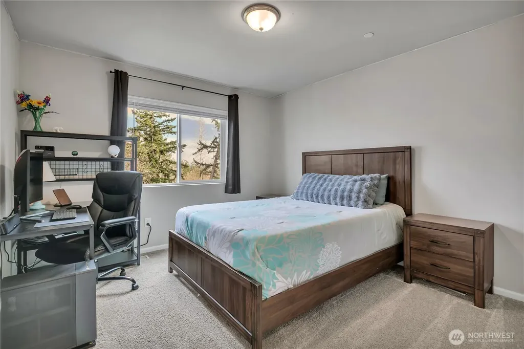 1226 Baker Heights Loop Bremerton WA 98312