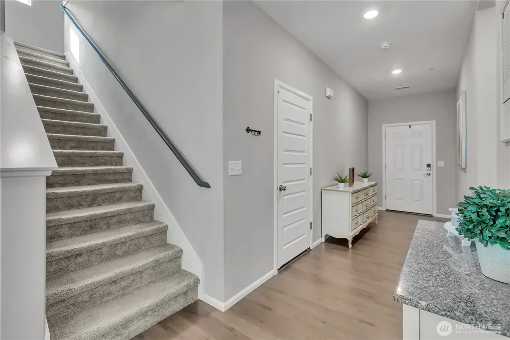 1226 Baker Heights Loop Bremerton WA 98312