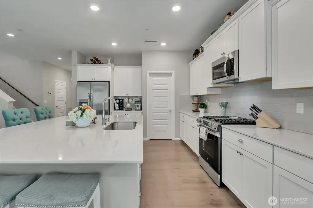 1226 Baker Heights Loop Bremerton WA 98312
