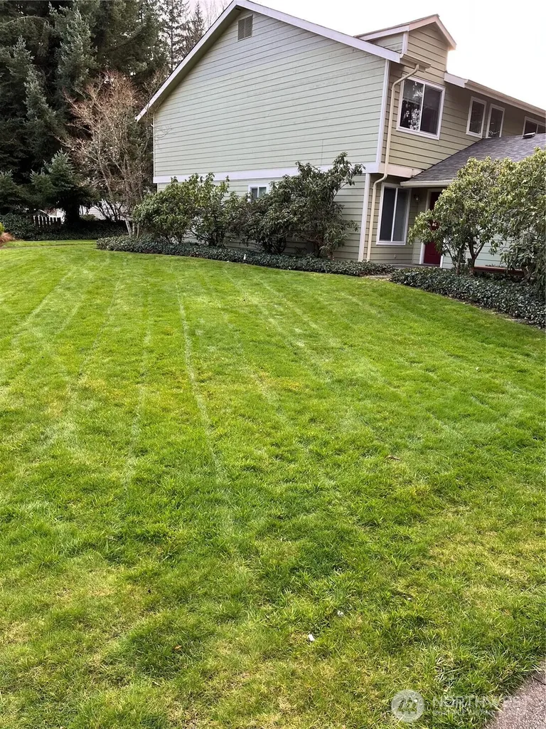 3945 NW Fairway Lane Bremerton WA 98312