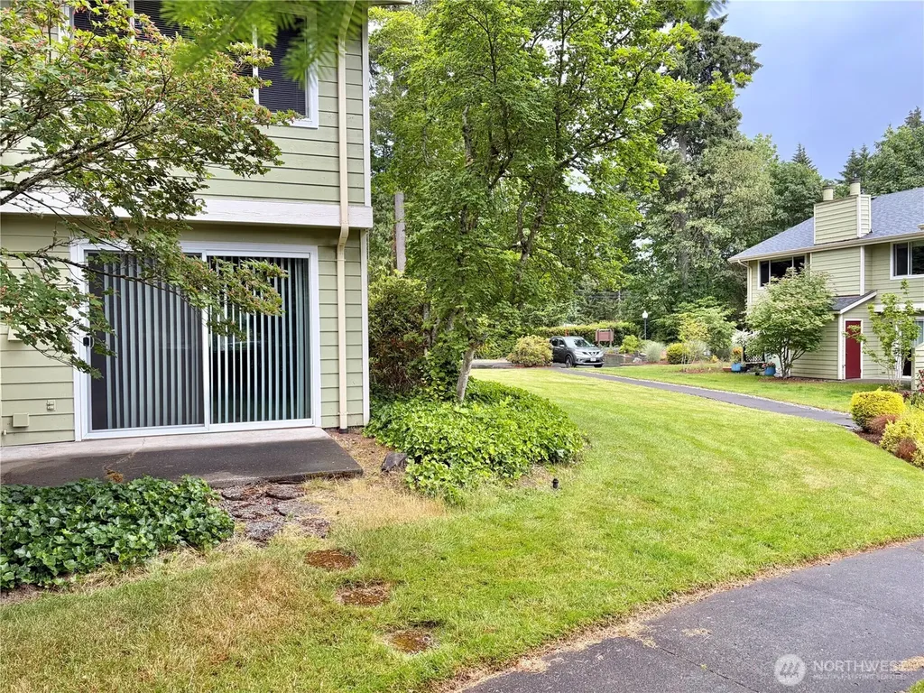 3945 NW Fairway Lane Bremerton WA 98312