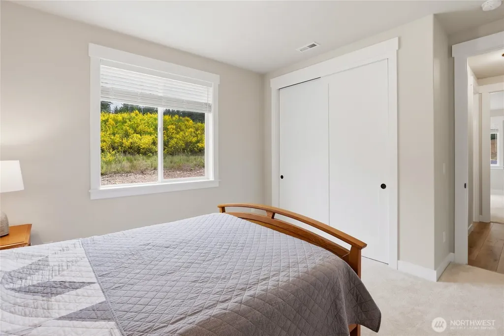 5487 Skyfall Place NW Bremerton WA 98312