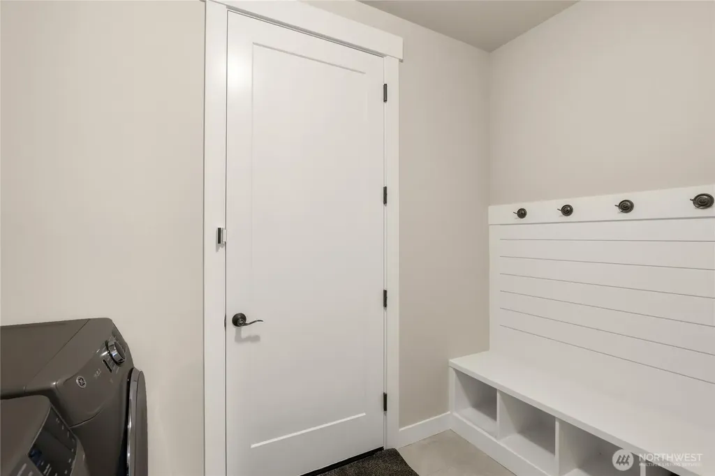 5487 Skyfall Place NW Bremerton WA 98312