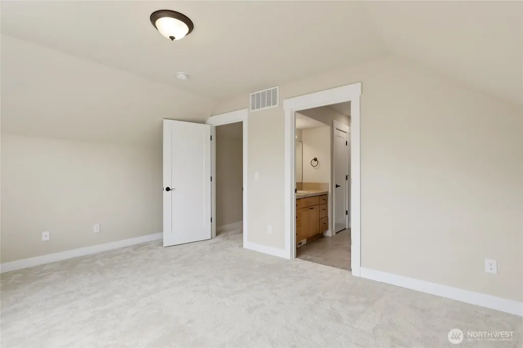 5487 Skyfall Place NW Bremerton WA 98312