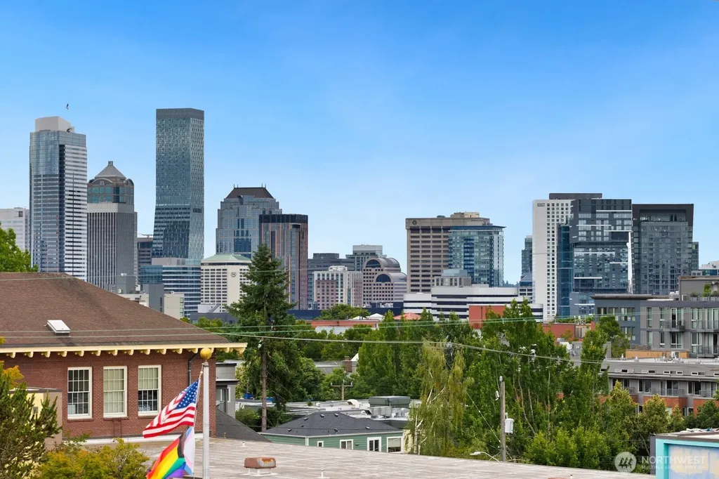 702 11th Avenue E Seattle WA 98102