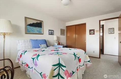 150 NE Nunan Loop Oak Harbor WA 98277