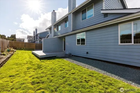150 NE Nunan Loop Oak Harbor WA 98277