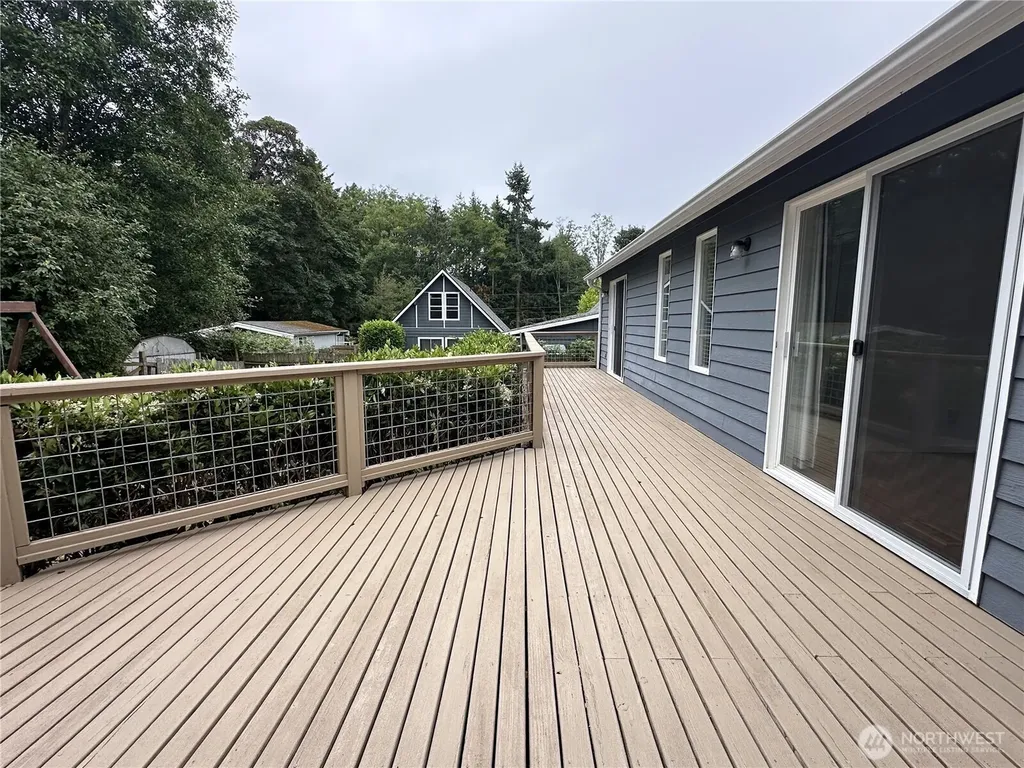 1226 Dewey Drive Coupeville WA 98239