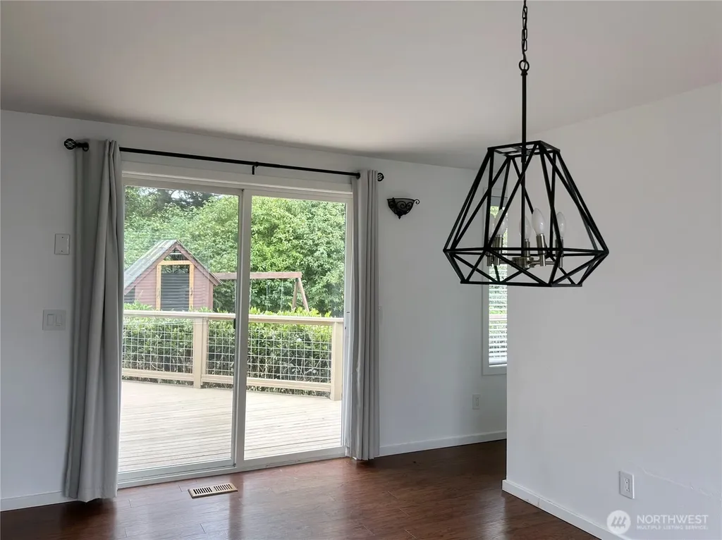 1226 Dewey Drive Coupeville WA 98239