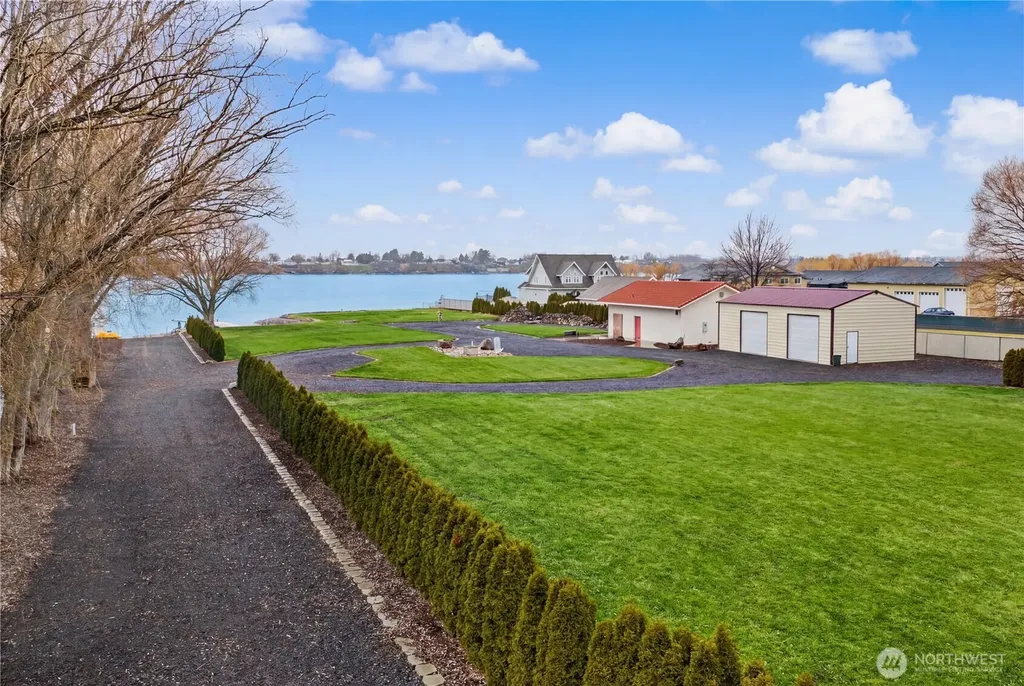 3062 Wildgoose Road NE Moses Lake WA 98837