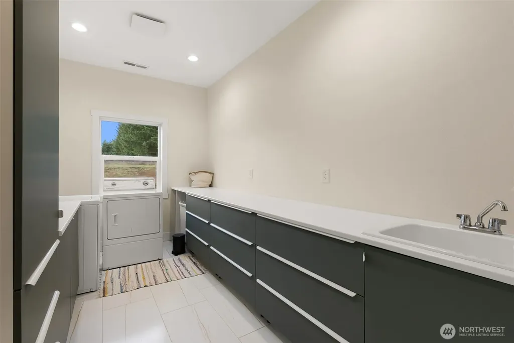 283 Tennessee Road Winlock WA 98596