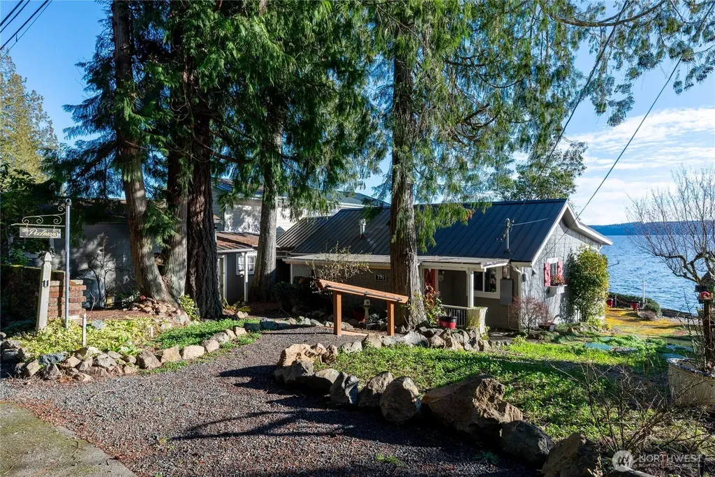 791 Seal Rock Road Brinnon WA 98320