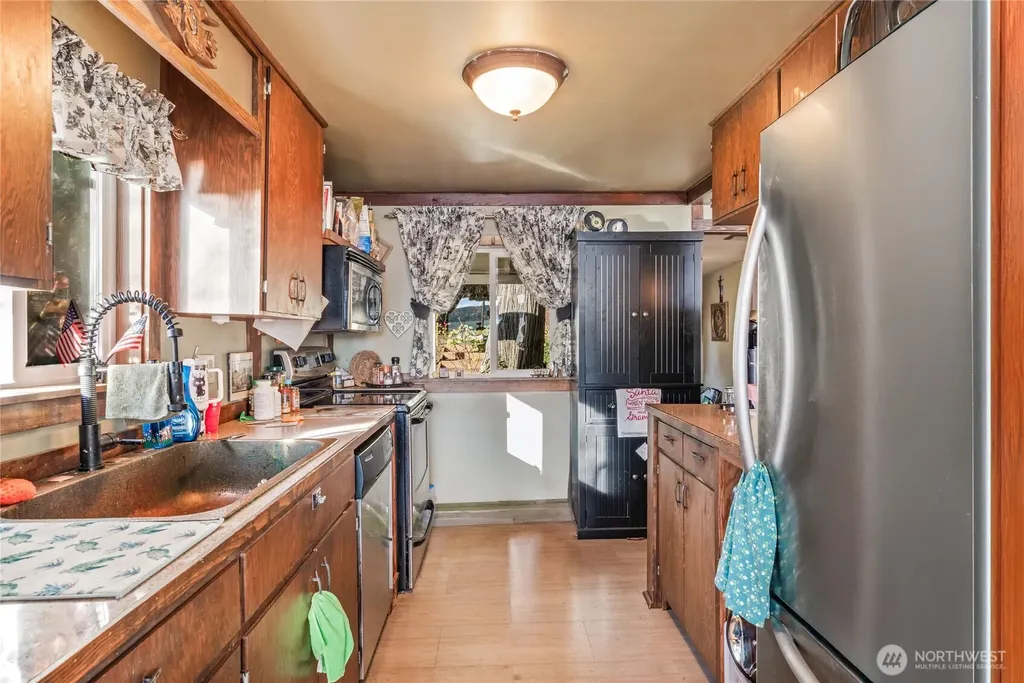 791 Seal Rock Road Brinnon WA 98320