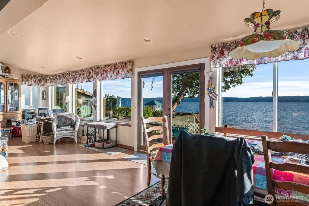 791 Seal Rock Road Brinnon WA 98320