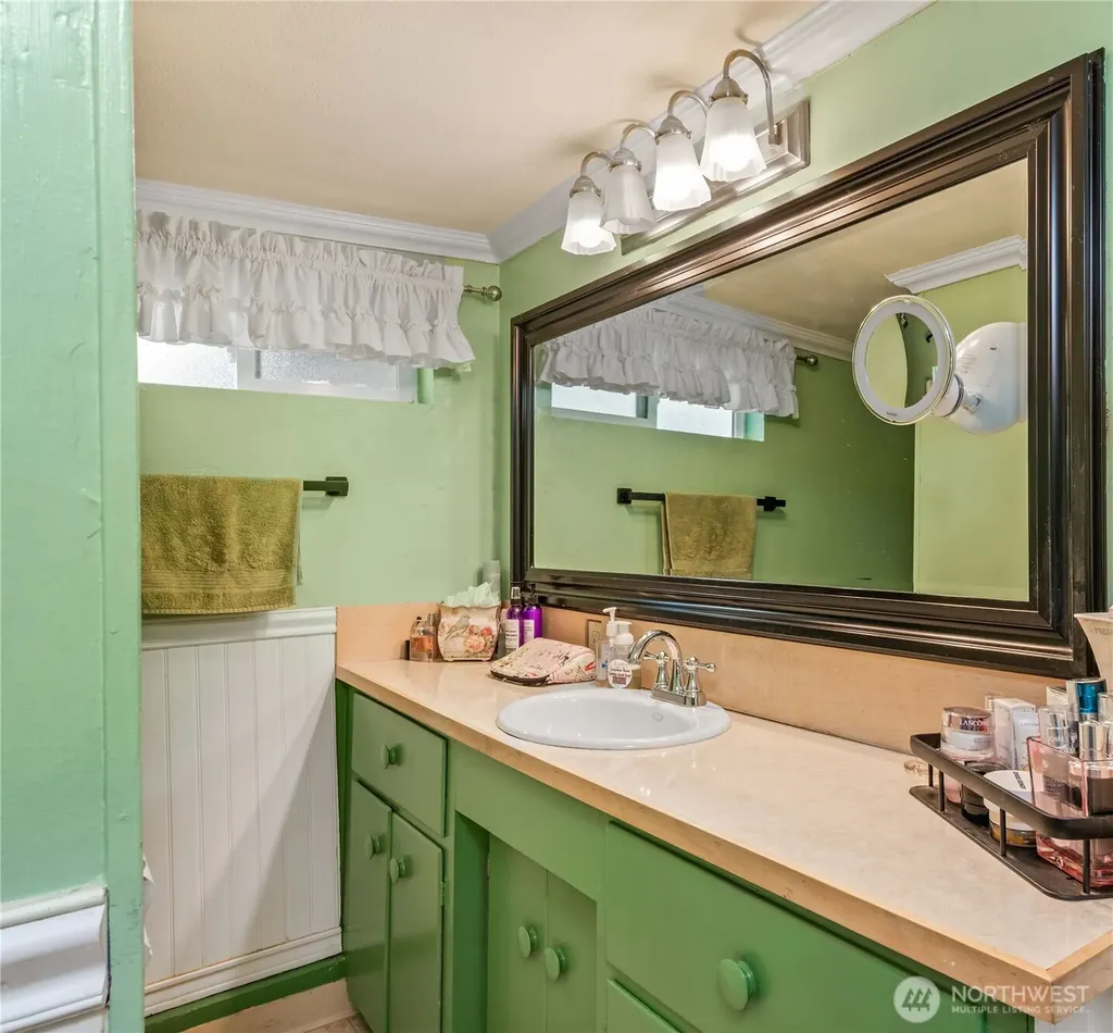 791 Seal Rock Road Brinnon WA 98320