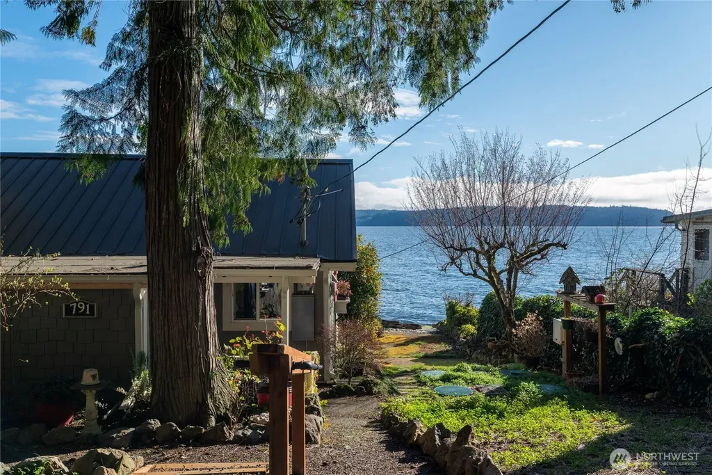 791 Seal Rock Road Brinnon WA 98320