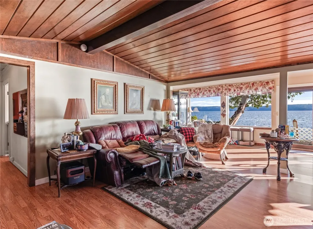 791 Seal Rock Road Brinnon WA 98320