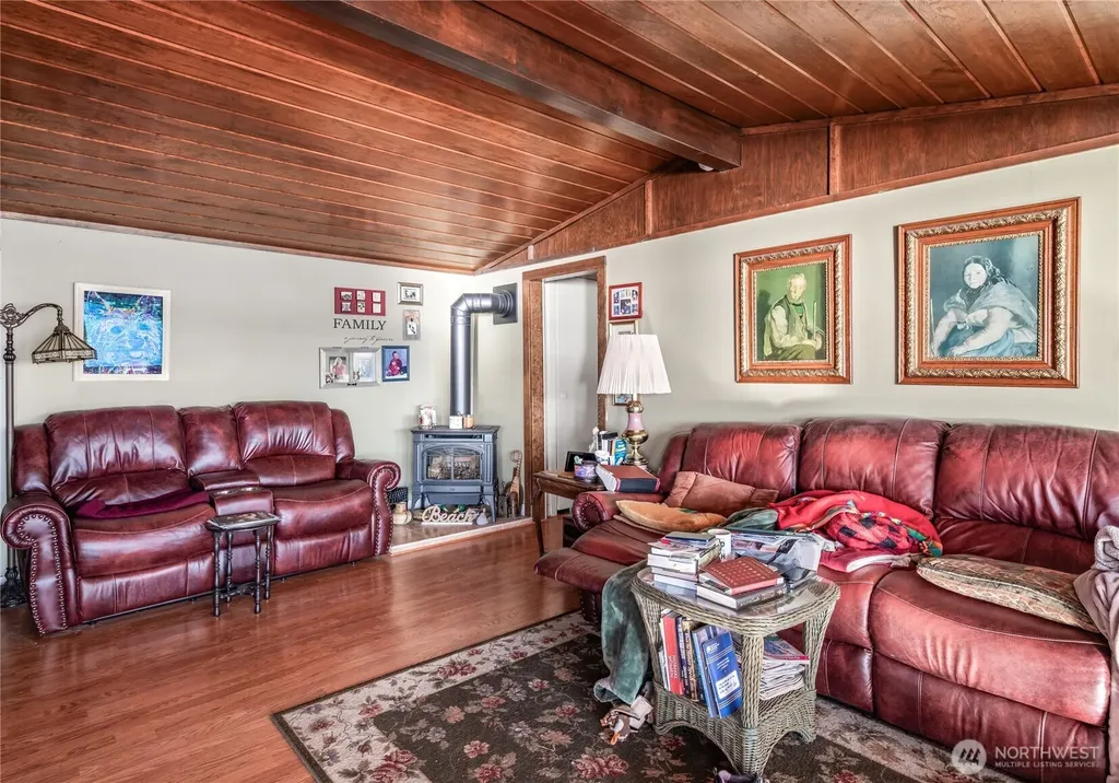 791 Seal Rock Road Brinnon WA 98320