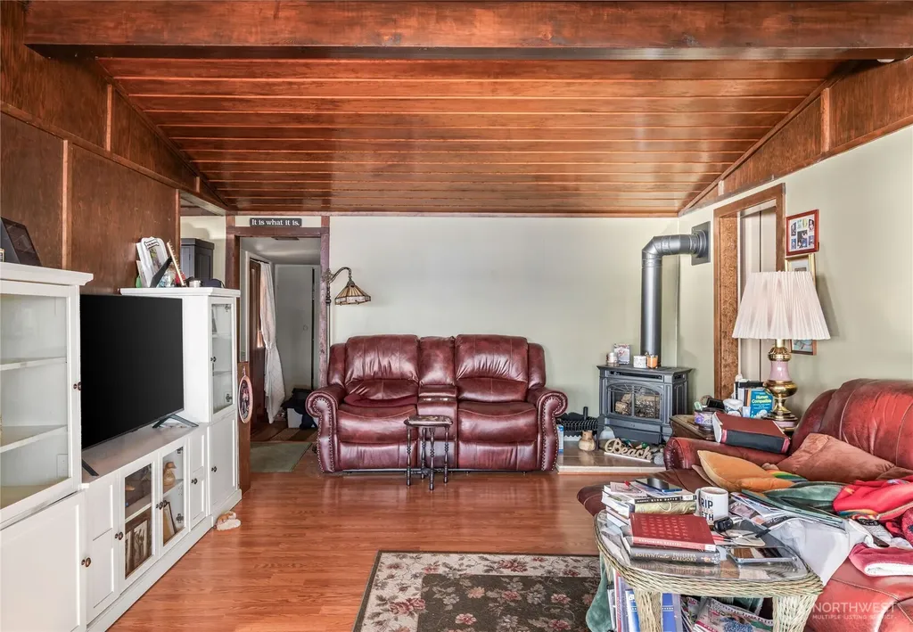 791 Seal Rock Road Brinnon WA 98320