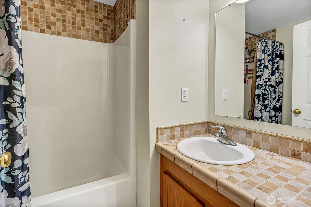 309 Solberg Street NW Yelm WA 98597