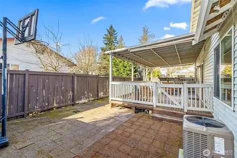 9604 25th Drive SE Everett WA 98208