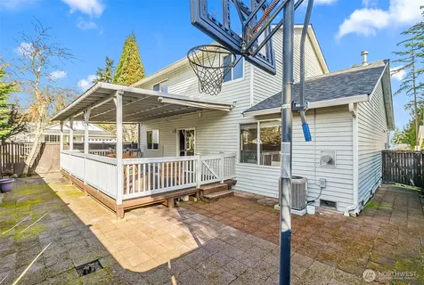9604 25th Drive SE Everett WA 98208