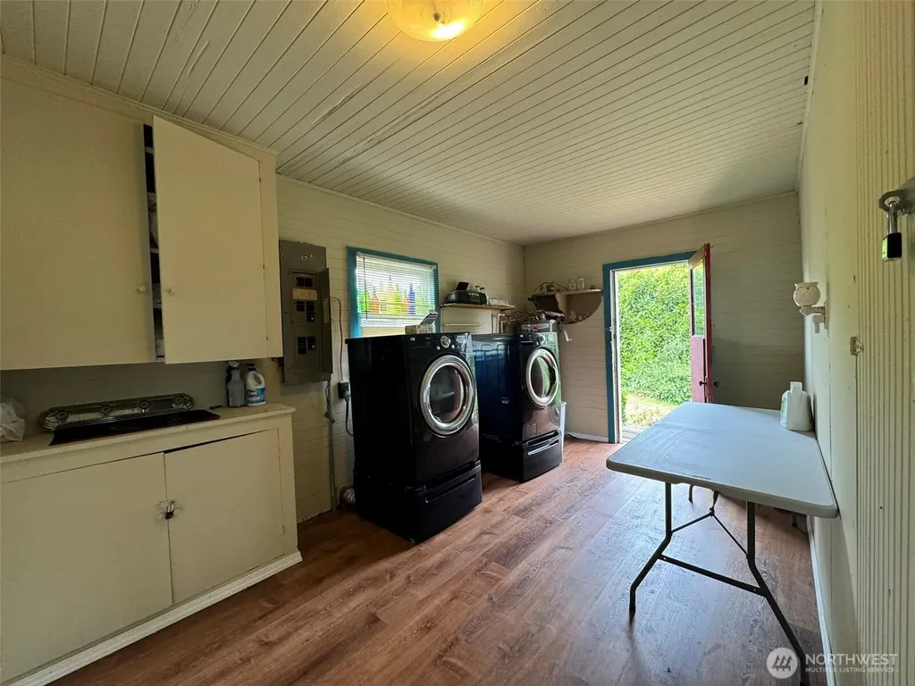 203 W Ocean Avenue Westport WA 98595
