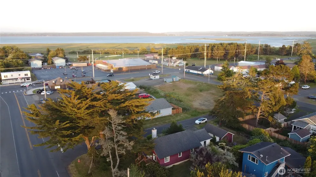 203 W Ocean Avenue Westport WA 98595