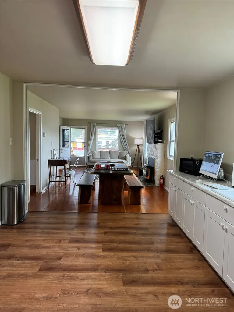 203 W Ocean Avenue Westport WA 98595