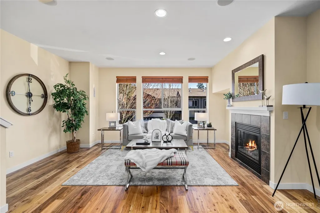16528 2nd Park SE Bothell WA 98012