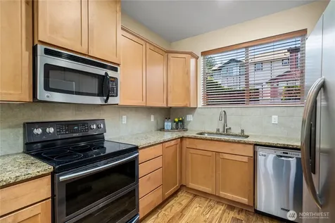 16528 2nd Park SE Bothell WA 98012