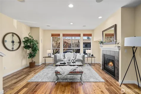 16528 2nd Park SE Bothell WA 98012