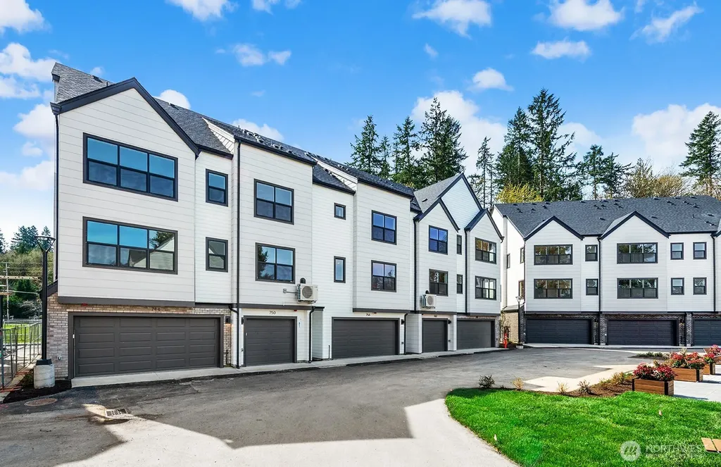 714 Newport Way NW Issaquah WA 98027