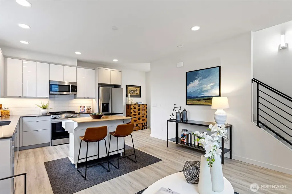 2527 29th Avenue S Seattle WA 98144