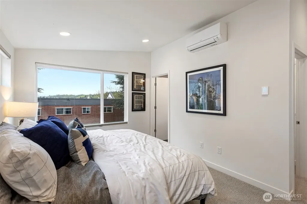 2527 29th Avenue S Seattle WA 98144