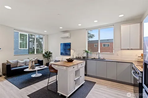 2527 29th Avenue S Seattle WA 98144