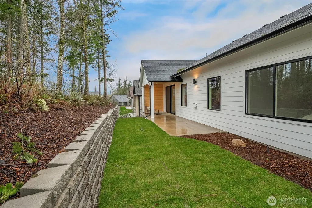 2993 Cedar View Way Blaine WA 98230