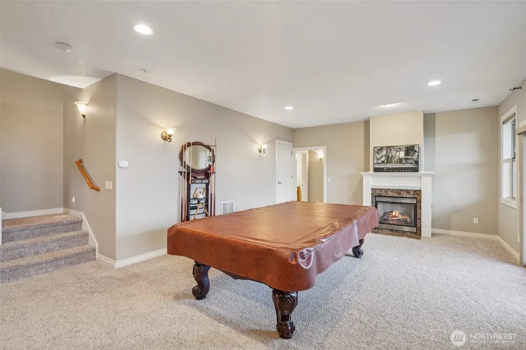 49 Essex Drive Kelso WA 98626