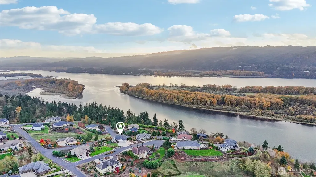 49 Essex Drive Kelso WA 98626